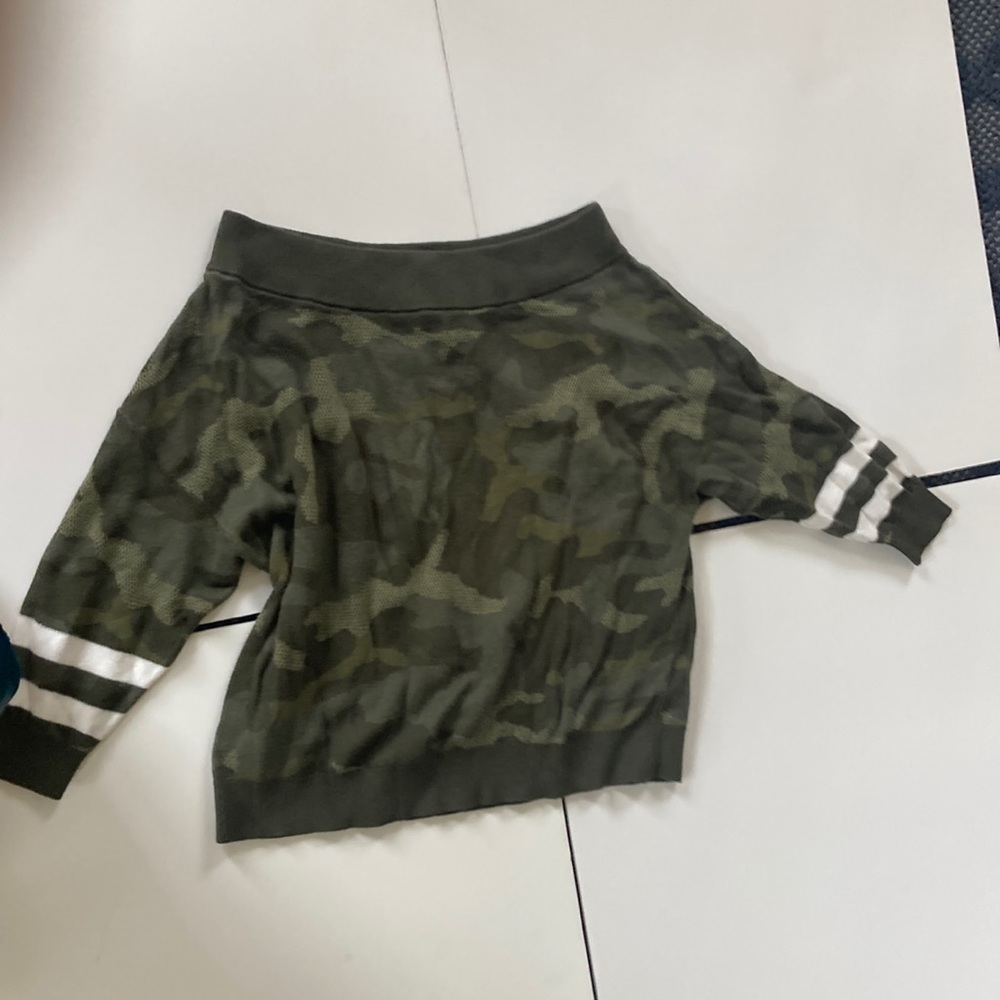 EXPRESS green camo off shoulder sweater